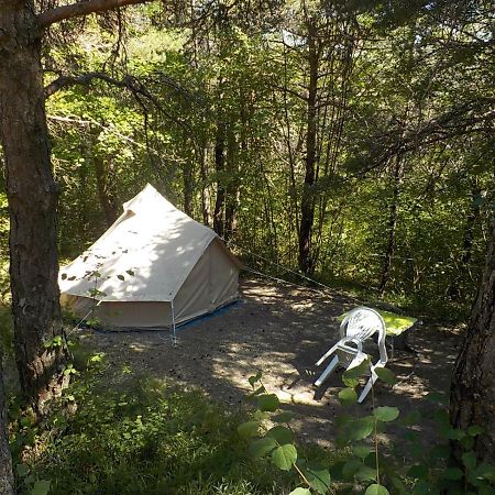 فندق Saint-Martin-de-Clellesفي  Camping La Chabannerie المظهر الخارجي الصورة