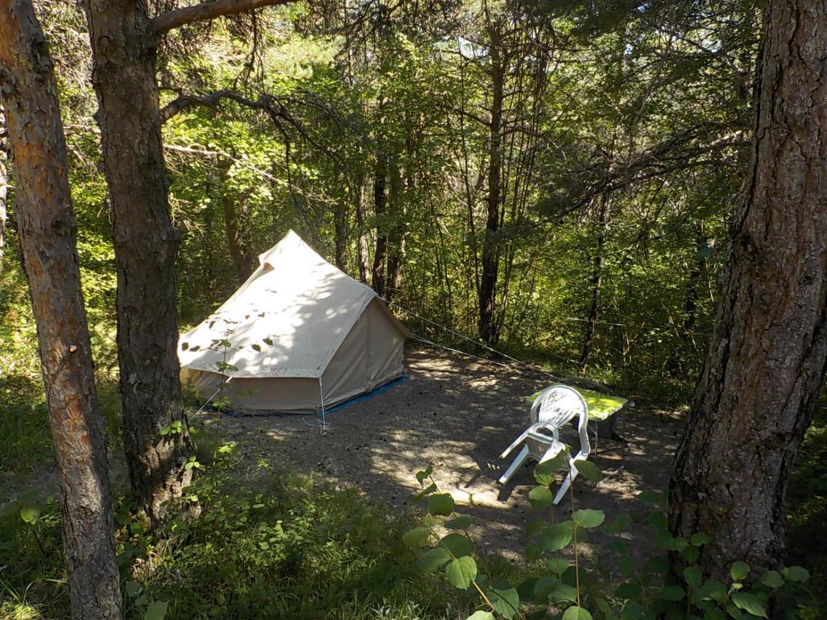 فندق Saint-Martin-de-Clellesفي  Camping La Chabannerie المظهر الخارجي الصورة