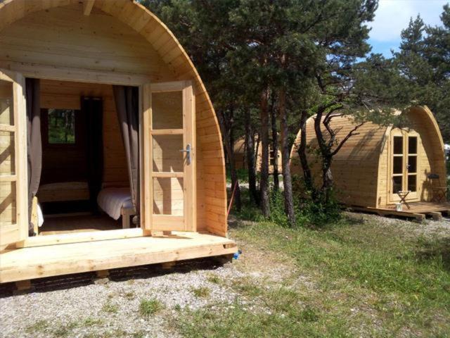 فندق Saint-Martin-de-Clellesفي  Camping La Chabannerie المظهر الخارجي الصورة